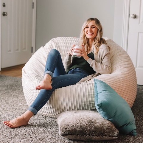 2-in-1 deluxe bean bag chair