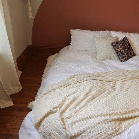 2-in-1 deluxe bean bag chair